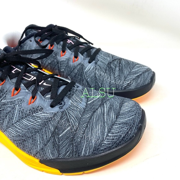 Nike Metcon 5 Black Yellow Women’s Sneakers - Picture 3 of 8
